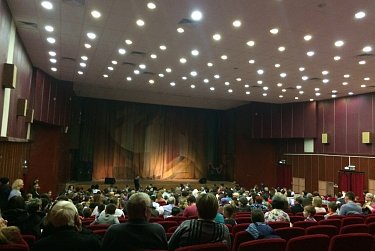 Депутат поздравил малышей