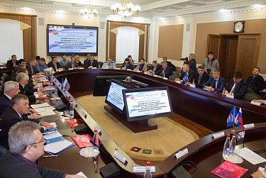 Аркадий Швецов: «Мы собрались, чтобы услышать мнения всех»