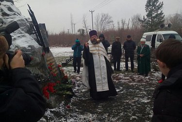 «И бьют навзрыд колокола…»