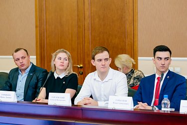 Молодежный парламент приступил к работе в новом составе