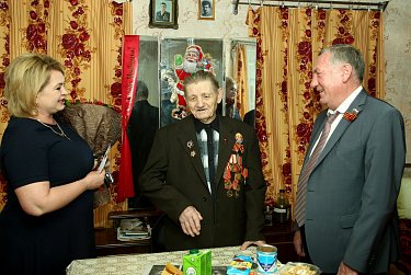 В гостях у героя