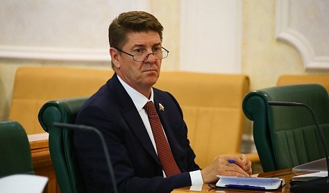 Сенатор удостоен награды