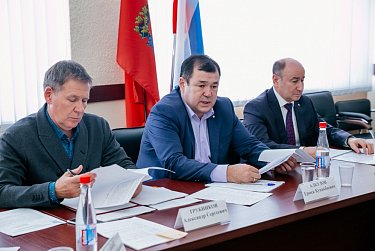 О назначении представителями общественности в квалификационной коллегии судей