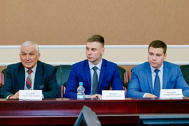 В законы об обеспечении жильем детей-сирот и об объектах культурного наследия будут внесены изменения