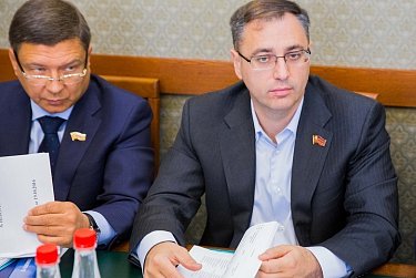 Депутаты обсудили поступившие законопроекты