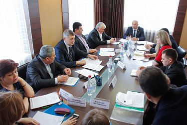 Совершенствуя региональное законодательство