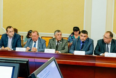 Укреплять национальное согласие