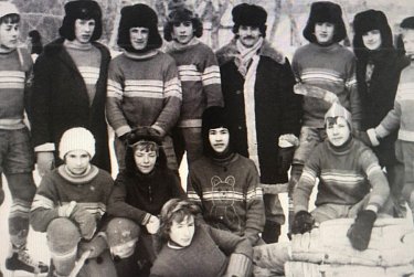 Лезвием подтирали помарки в тетрадях