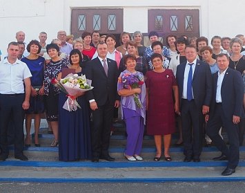 Олег Димов поздравил Городищенскую школу с полувековым юбилеем