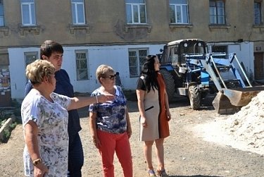 Дамир Фахрутдинов проконтролировал ход работ в рамках проекта «Городская среда»