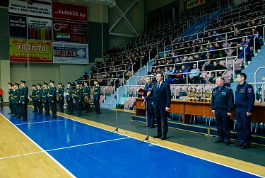 На спортивной площадке - представители ВКС