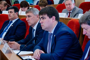 Парламент региона провел очередное заседание