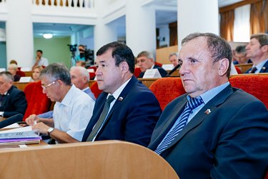 Парламент региона провел очередное заседание