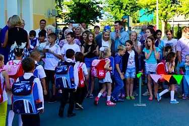 Акция «Соберем ребенка в школу» стала всенародной