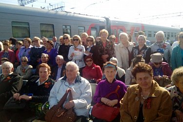 На ретро-поезде – с ветеранами