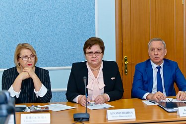 Комиссия по делам несовершеннолетних обсудила вопросы обеспечения безопасности в школах