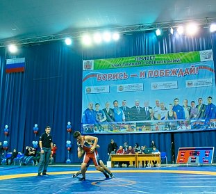 Стартовал XVII Всероссийский турнир по спортивной борьбе