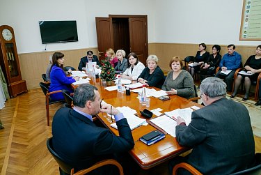 Депутаты обсудили проекты областных законов