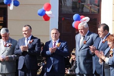 Ретро-поезд проехал по восточному Оренбуржью