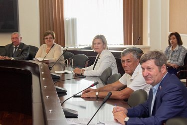 В центре внимания – подготовка к парламентской сессии