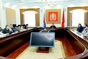 Профильные комитеты: подготовка к очередному заседанию