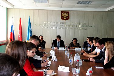 О государственной молодежной политике – на публичных слушаниях