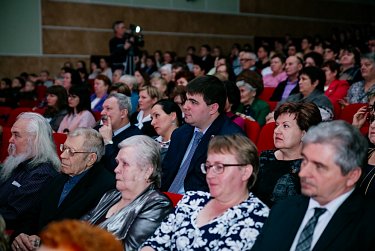 На встрече с семьями погибших военнослужащих