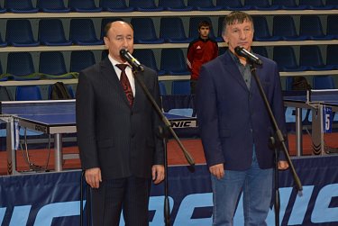 На чемпионате области по настольному теннису