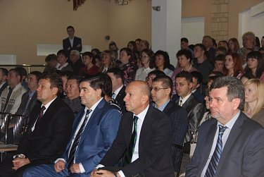 Геннадий Аверьянов поздравил первокурсников