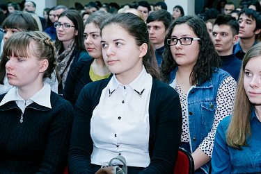 Россию строить молодым!