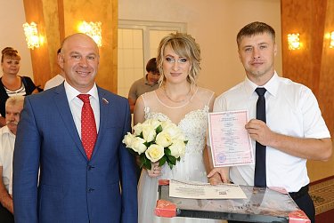 Орчане в День города получали подарки