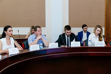 На заседании Молодежного парламента