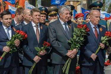 Россия никогда не забудет воинов-победителей!