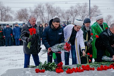 Защитникам Отечества посвящается