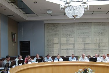 За «круглым столом» обсужден закон «о детях войны»