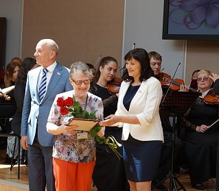 Библиотеке им. Н.К.Крупской - 130!