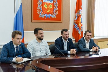 Росмолодежь предлагает обсудить Стратегию