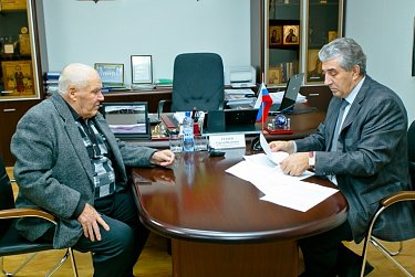 Сергей Грачев: «За частными вопросами видны контуры проблем целых социальных групп»