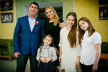 «И я ваши возьму имена, чтоб назвать ими дочку и сына…»