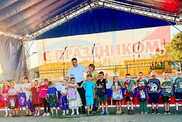 Школьникам – рюкзаки и ранцы