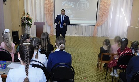 Урок ведет депутат