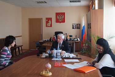 На контроле – обращения граждан и освоение «депутатских» средств