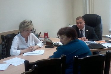 За помощью к областному парламентарию