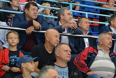 В Орске стартовал хоккейный турнир «Кубок губернатора Оренбургской области»