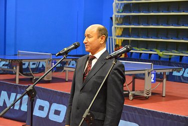 На чемпионате области по настольному теннису