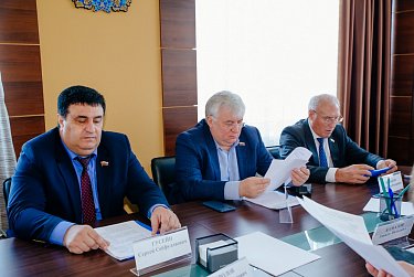 О градостроительной и дорожной деятельности – на заседании профильного комитета 