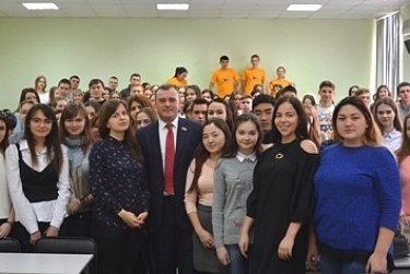 Олег Димов: «Общаться с молодежью всегда интересно»