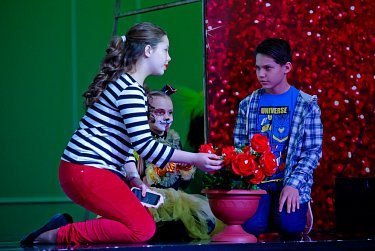 Андрей Аникеев: «Хочется, чтобы накануне Нового года все дети получили подарки от Деда Мороза»