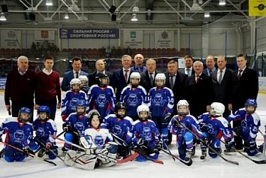 Определились победители хоккейного турнира на Кубок Владимира Шаманова