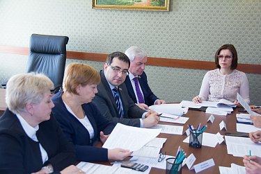 Основной вопрос – изменения в областной бюджет